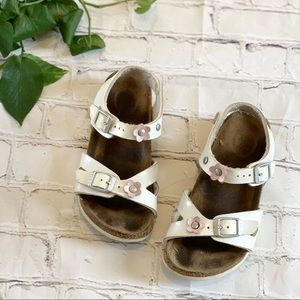 aqualite sandals waterproof